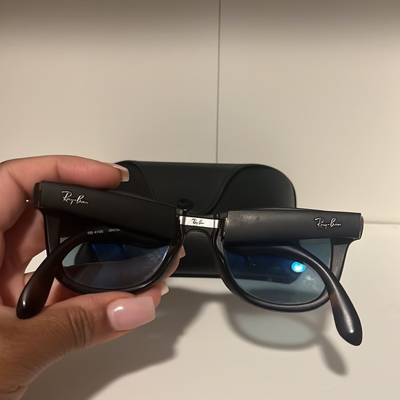 Brand New Ray Ban Sunglasses folding wayfarer Black with case - Picture 5 of 6